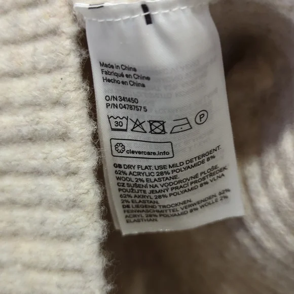 H&M Ladies Sweater - Picture 5 of 6